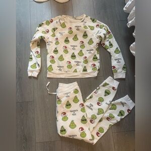 American Eagle Grinch Christmas Matching Sweat Set